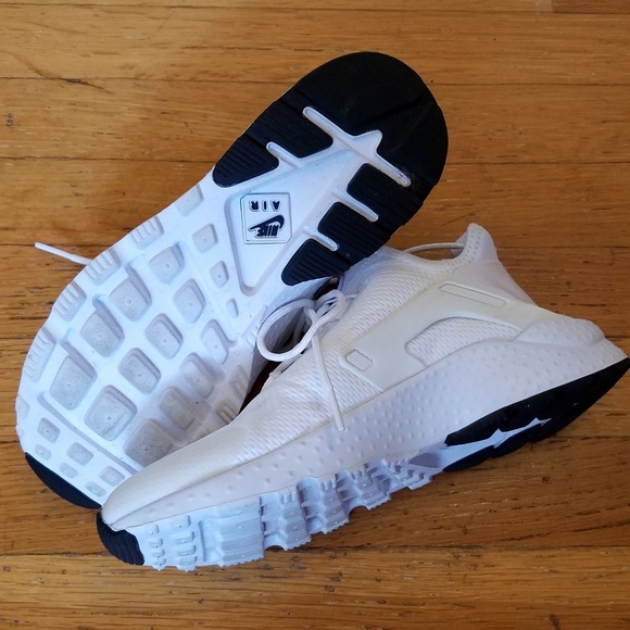 Nike Shoes - Nike Womens Huarache Run Ultra Sneakers